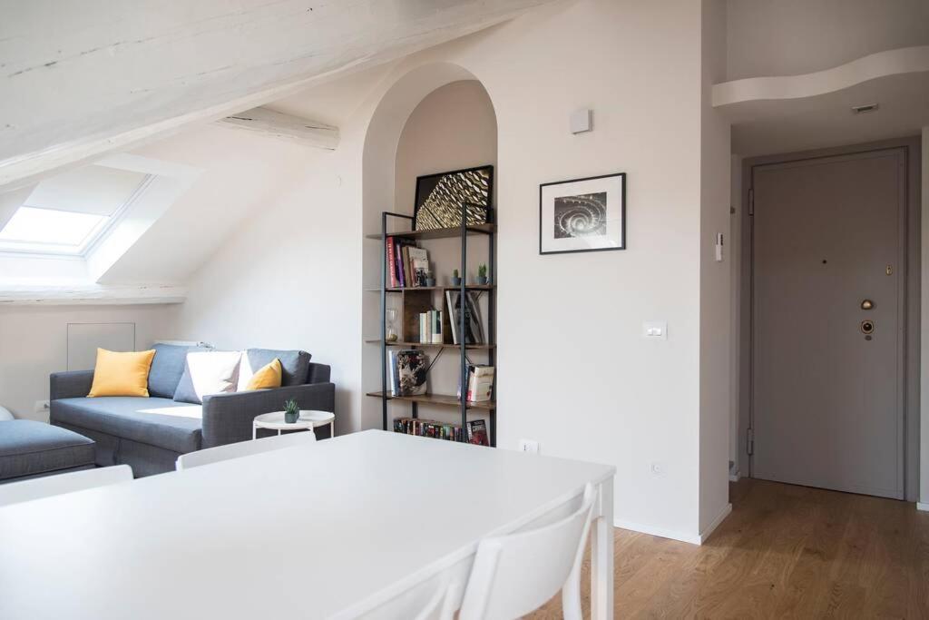 Breathtaking Castle View Youhosty - Quintino Sella Mailand Exterior foto